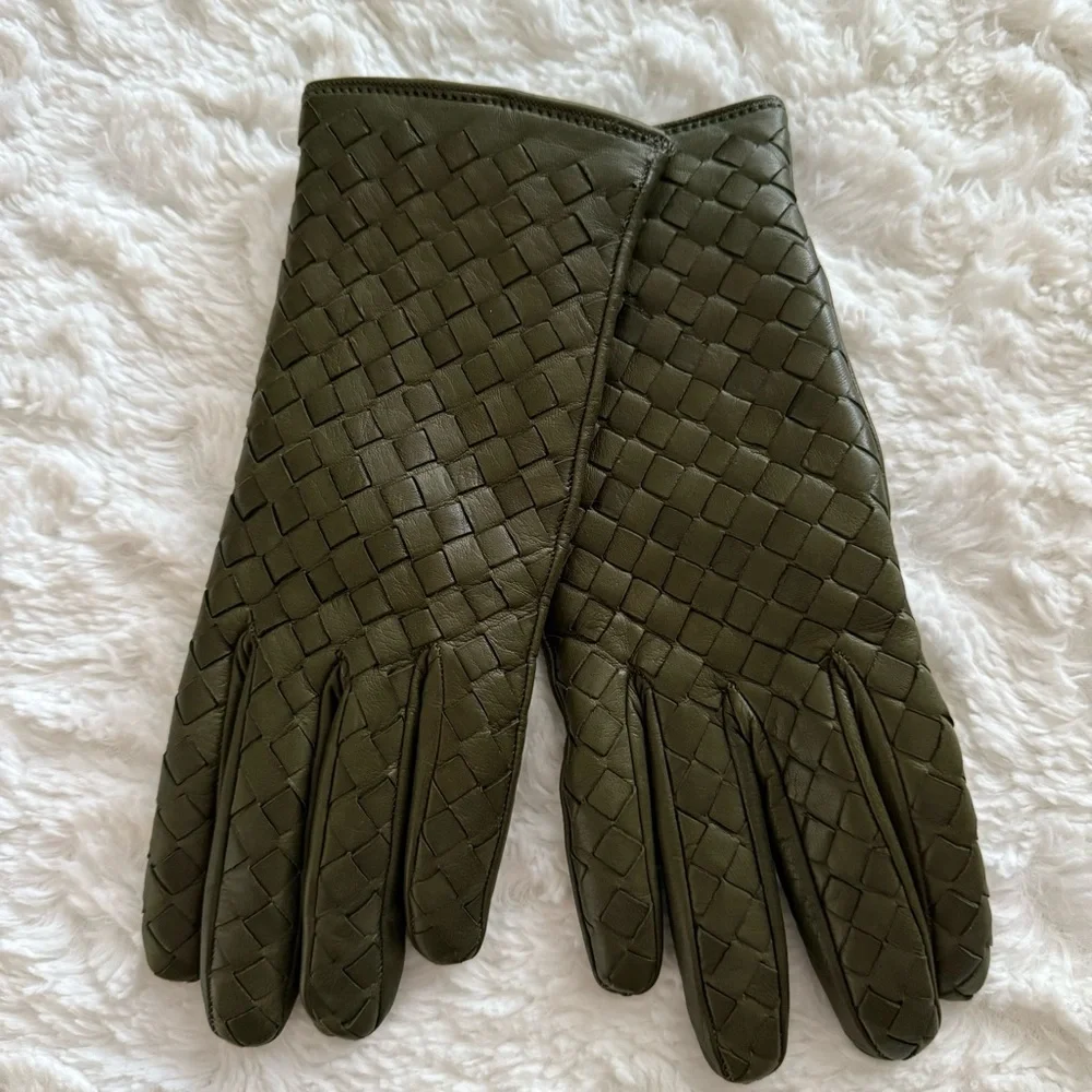 Woven Nappa Leather Cashmere Lining Gloves in Olive  Italy